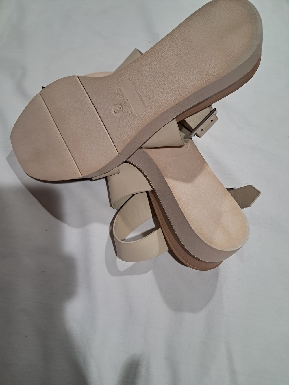 Journee Collection Cream Cross-Strap Platform Sandals Size:8 - Picture 9 of 11